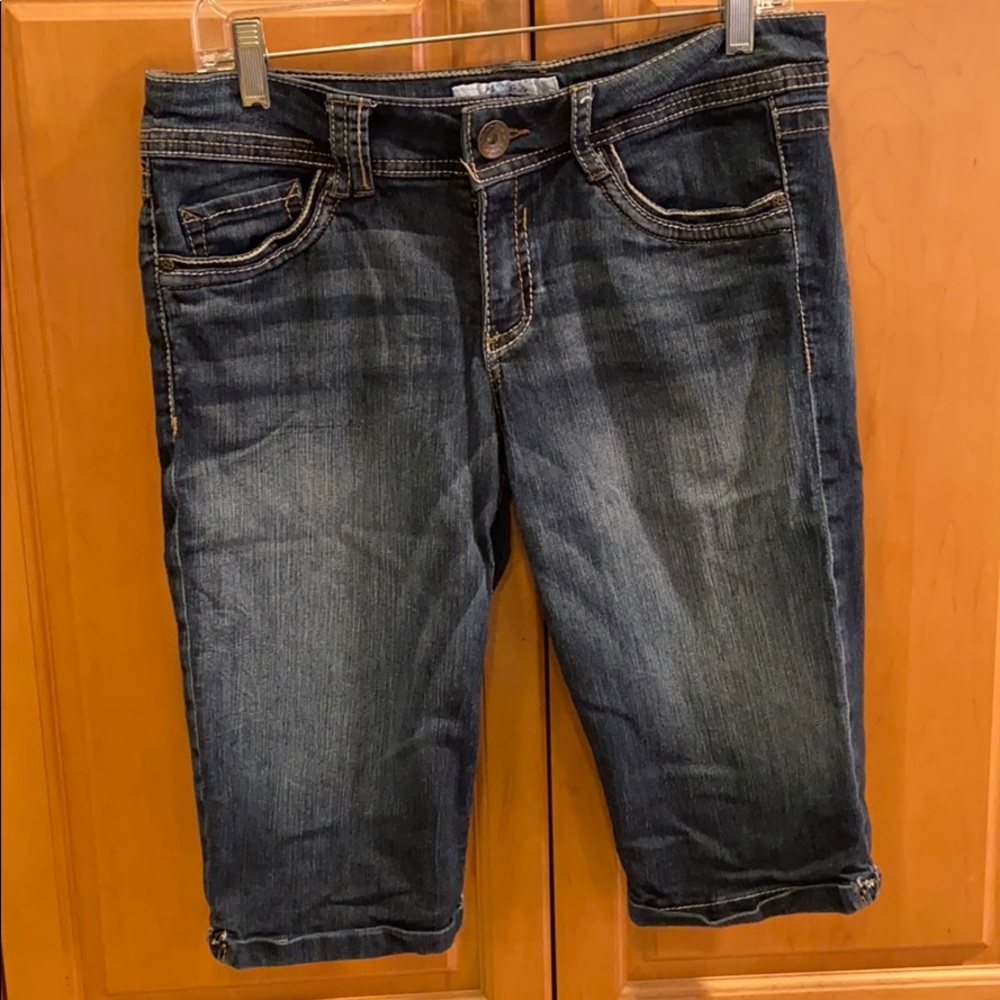 Candie’s Jean shorts size 9